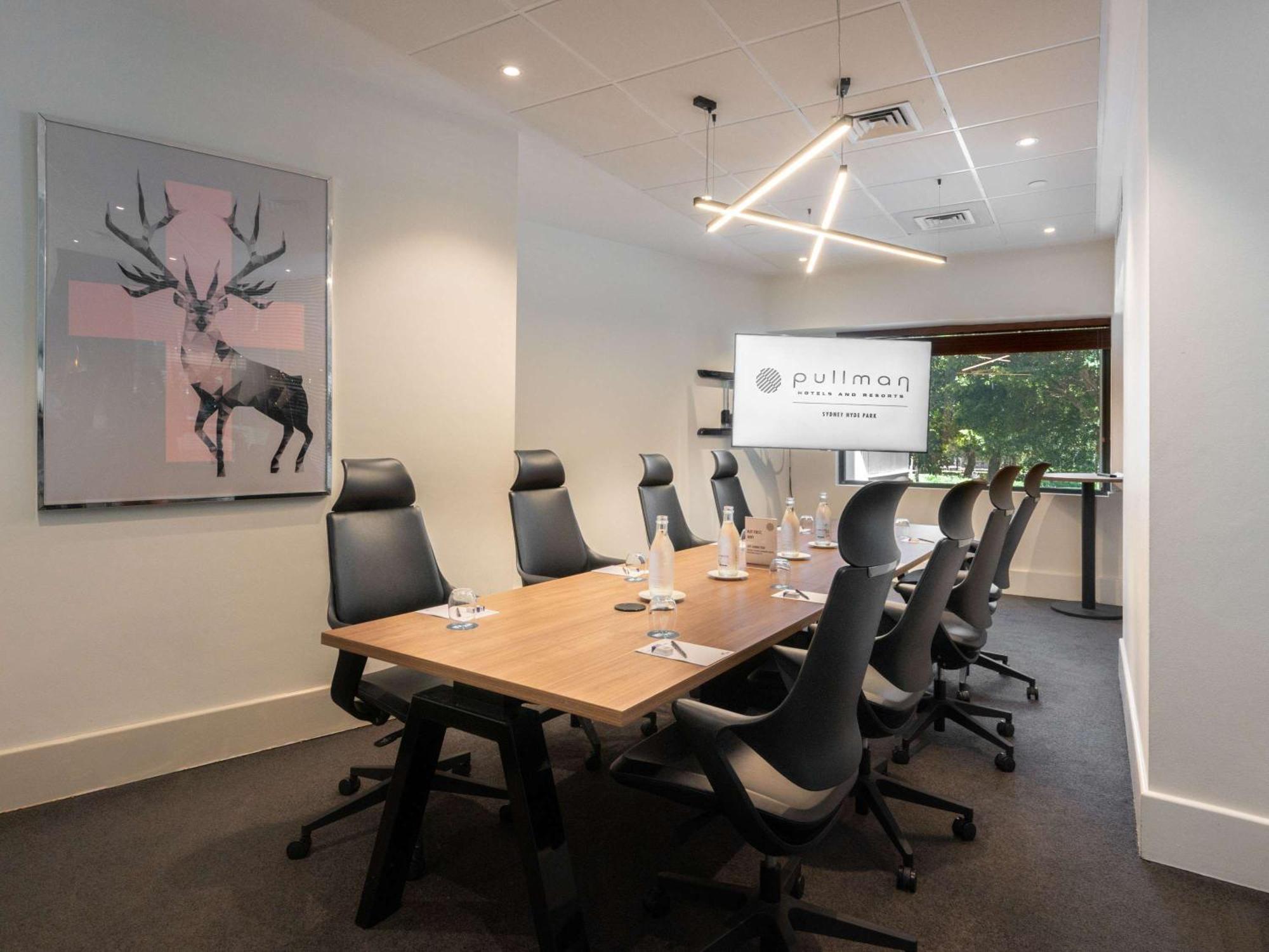 Pullman Sydney Hyde Park Hotel Exterior foto Boardroom at the Pullman Hotel, Adelaide