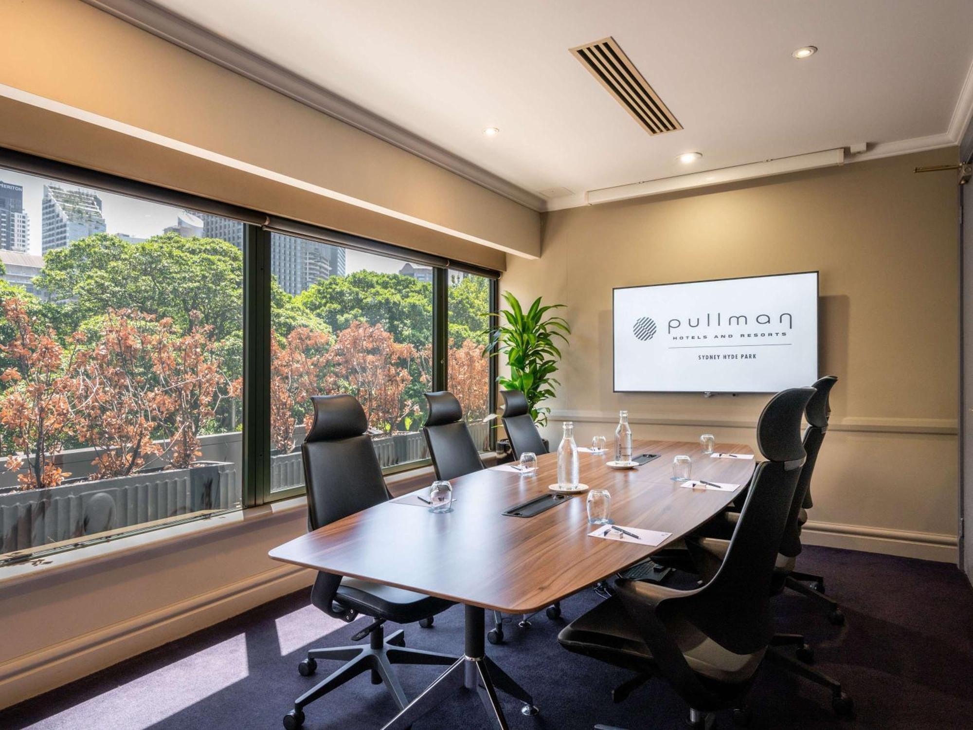 Pullman Sydney Hyde Park Hotel Exterior foto Boardroom at Pullman Melbourne on Swanston