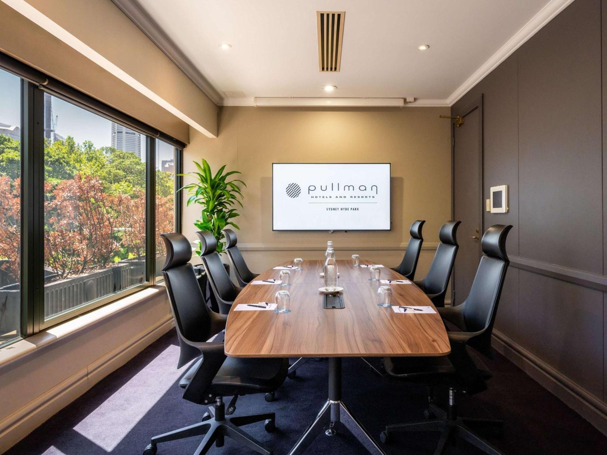 Pullman Sydney Hyde Park Hotel Exterior foto Boardroom at Pullman Melbourne on Swanston